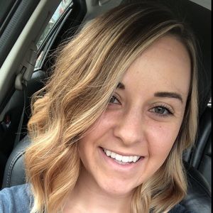 Meet your Posher, Gabbie